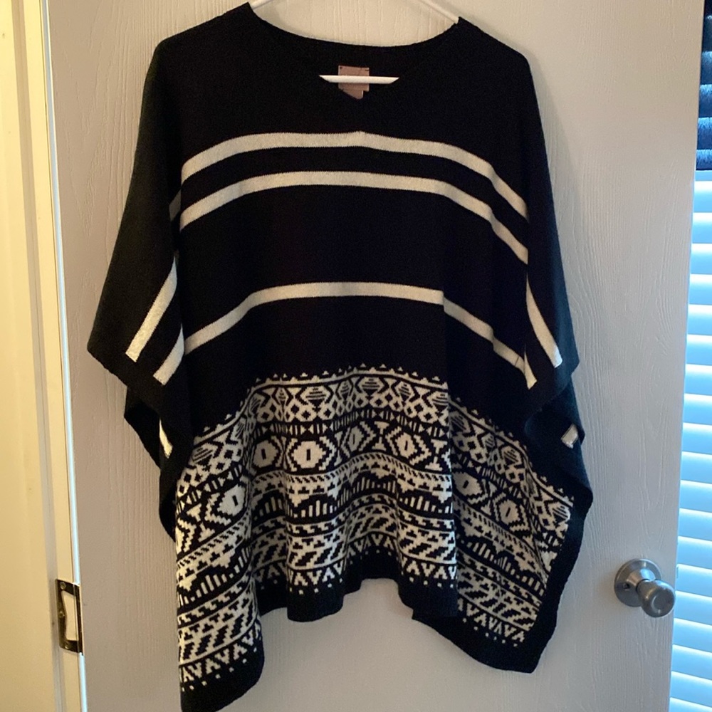 Chico poncho size s/m black & white